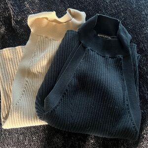 Banana Republic Women's Ribbed Sweater shirt set - Black and Cream